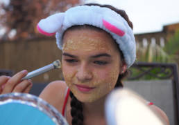 Homemade face mask recipes for teens and kids-friendly